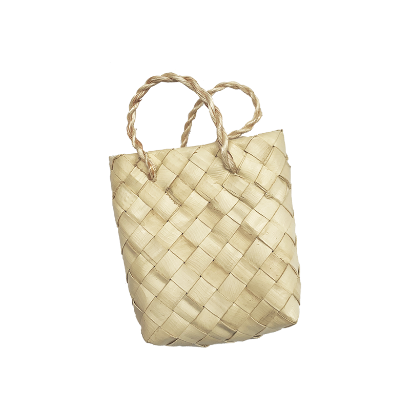 modern palm leaf beach bags in natural Quality | NATUREHOME